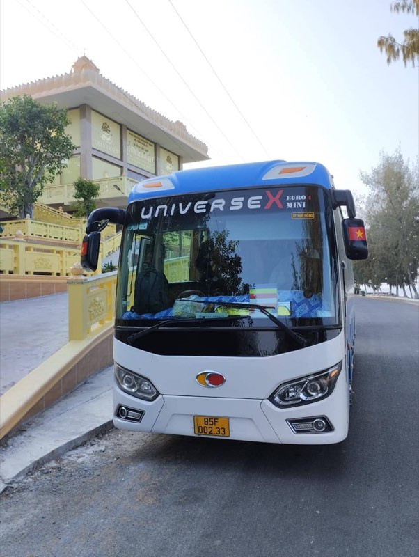 Xe Hyundai Universe 45 chỗ
